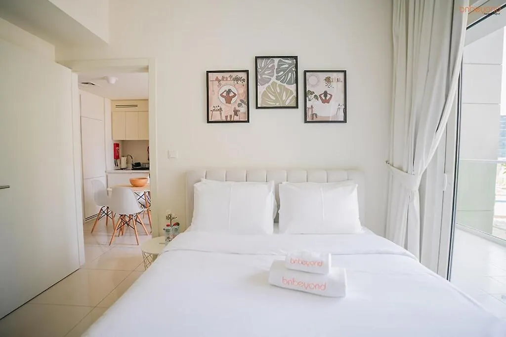 Bnbeyond'S Serene Poolside Bliss Dubai