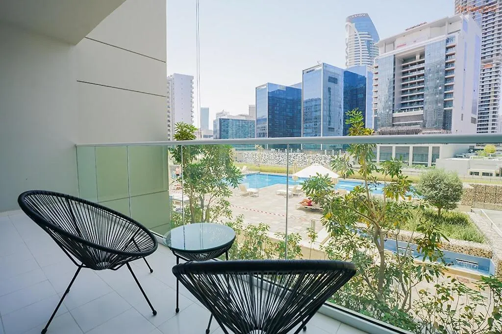 Apartment Bnbeyond'S Serene Poolside Bliss Dubai United Arab Emirates